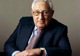 ΗΠΑ: Ο Χένρι Κίσινγκερ συμβουλεύει πώς να αποφύγουμε τον Τρίτο Παγκόσμιο Πόλεμο 