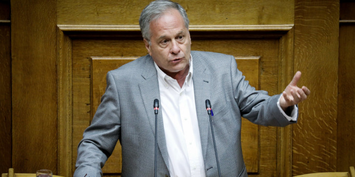 Κώστας Μάρκου: Τραμπούκοι χτύπησαν τον βουλευτή του ΣΥΡΙΖΑ – Γιατί δεν τους έκανε μήνυση