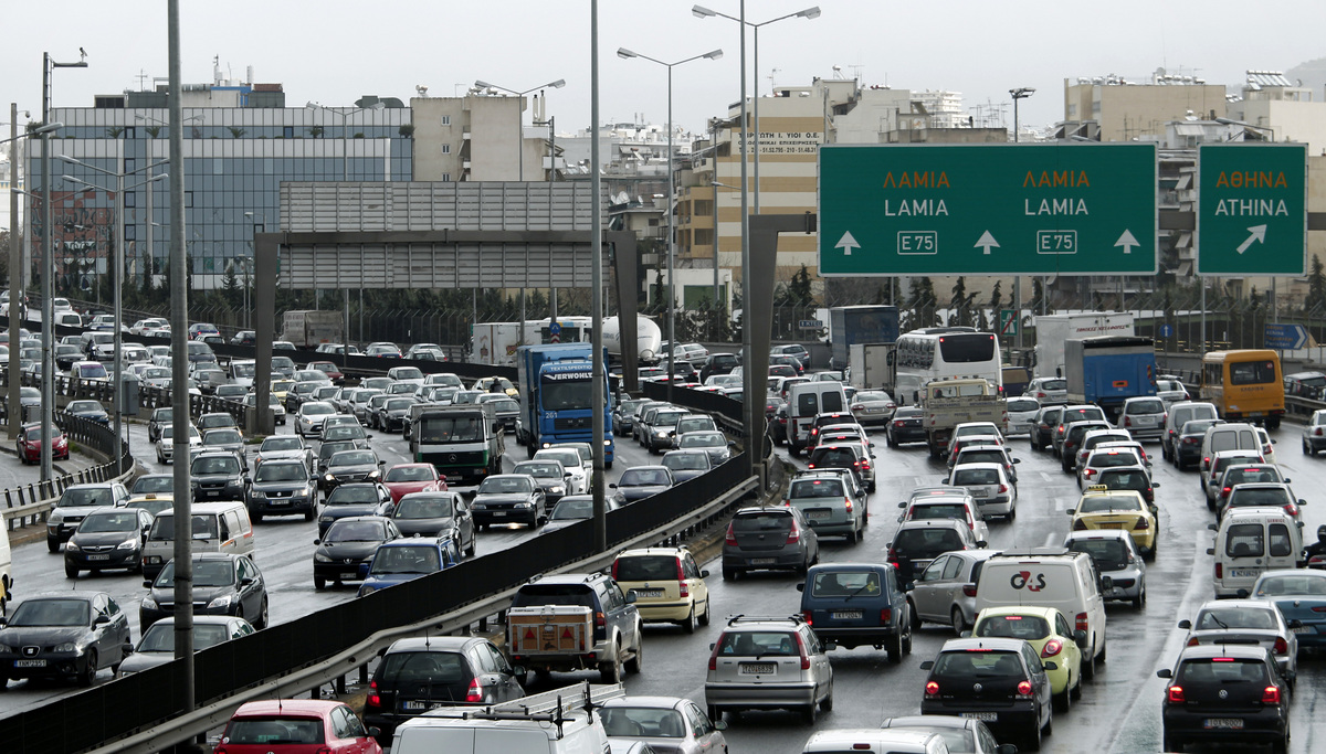 Κίνηση τώρα: Ουρά χιλιομέτρων στον Κηφισό - Καθυστερήσεις για δεκάδες οδηγούς
