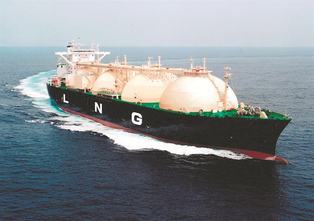 LNG: Ο αγώνας για την εξασφάλιση μακροπρόθεσμων συμβάσεων