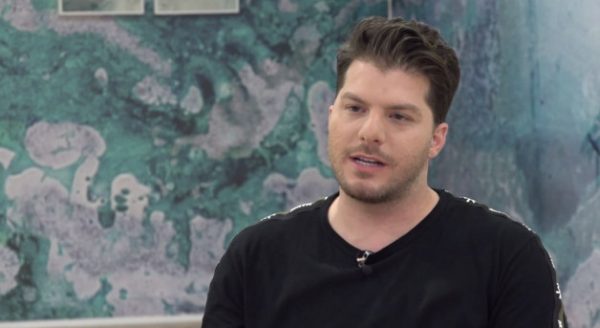 Λούκας Γιώρκας: «Έκανα πρόταση γάμου γονατιστός – Αν μου έλεγε όχι θα την πέταγα στον γκρεμό»