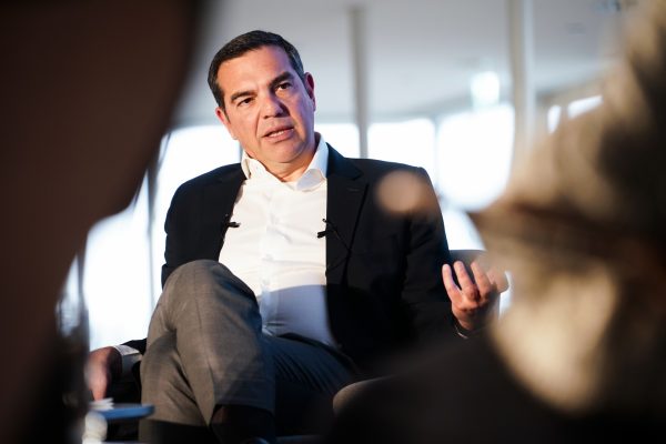 Αλέξης Τσίπρας: Δέσμευση για ποιοτικές, ασφαλείς και προσιτές δημόσιες συγκοινωνίες