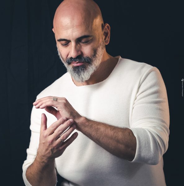 Δημήτρης Μαραμής: «Η έρευνα και η μελέτη στη μουσική είναι αδιάκοπη και ακάματη»