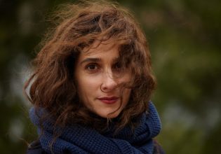 Μαρίνα Καλογήρου: Η ανάγκη της ισότητας και της συμπερίληψης, η ομαδικότητα, η ομορφιά, το σκοτάδι