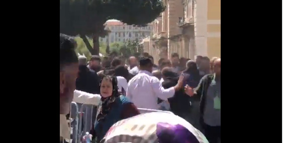 Γαλλία: Συγκρούσεις μεταξύ οπαδών και αντιπάλων του Ερντογάν – Τουλάχιστον 4 τραυματίες