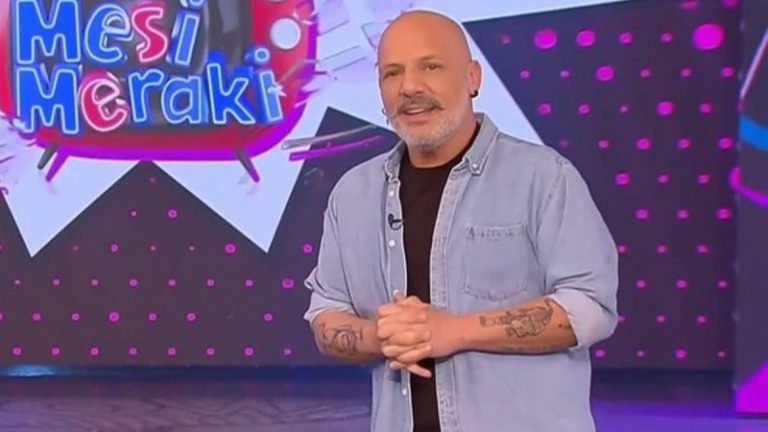 «Χθες δεν ήμουν καλά…» – Επέστρεψε ο Μουτσινάς μετά την ξαφνική αδιαθεσία του