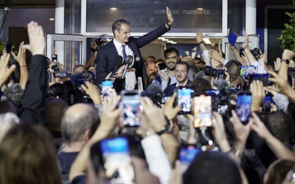 Περί πολιτικής αλαζονείας