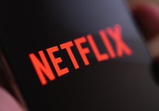 Netflix: Η «ποινή» για όσους μοιράζονται τον κωδικό τους στην Ελλάδα