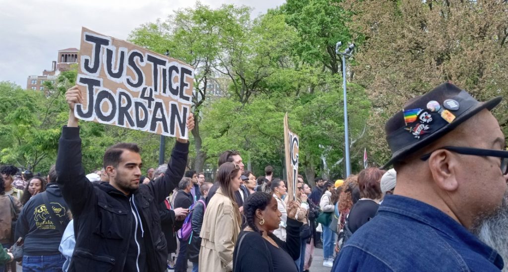 Νέα Υόρκη: Διαδηλωτές ζητούν δικαιοσύνη για τη δολοφονία του άστεγου στο μετρό