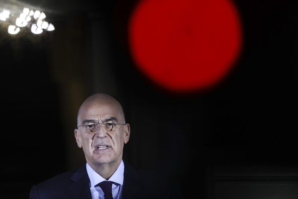 Δένδιας: Δεν διανοούμαι ότι κάποιος θα επιχειρούσε να με παρακολουθήσει