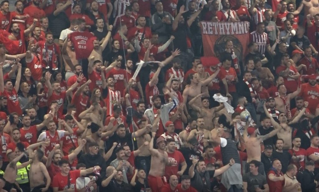 Το in στο Καουνας πριν τον μεγάλο τελικό: Ερυθρόλευκο τσουνάμι από χιλιάδες φιλάθλους