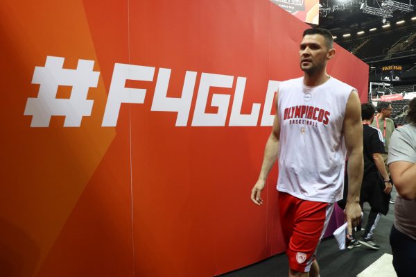 Παπανικολάου στο in: «Δεν περιμένω δώρο, αλλά να τα δώσουμε όλα για το Κύπελλο»