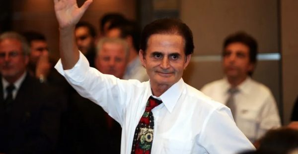 Κωνσταντίνος Παπανικόλας: Η αγωνία για τη ζωή του και η απάτη από συγγενικό πρόσωπο