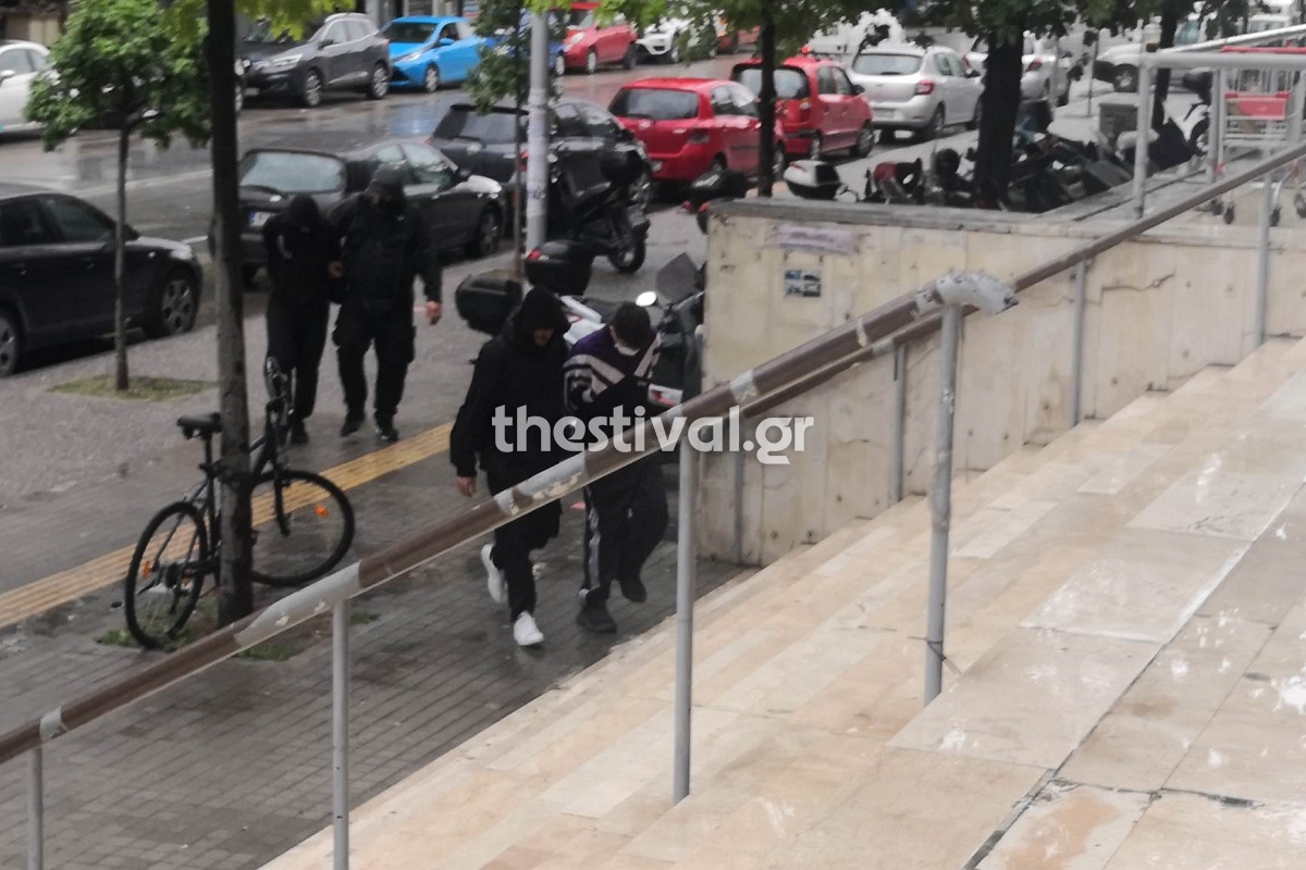 Συλλήψεις στη Θεσσαλονίκη: Ποινική δίωξη για 8 πλημμελήματα στους δύο «παρκουρίστες»