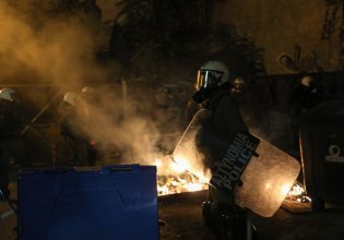 Επεισόδια στα Εξάρχεια: Νύχτα έντασης με «βροχή» μολότοφ – Μια προσαγωγή