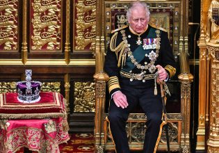 Βρετανία: Πάνω από 2.200 προσκεκλημένοι από 203 χώρες στην τελετή στέψης του βασιλιά Καρόλου