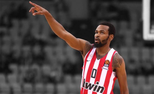 Οι «άλλοι πρωταγωνιστές» με χρώμα… ερυθρόλευκο