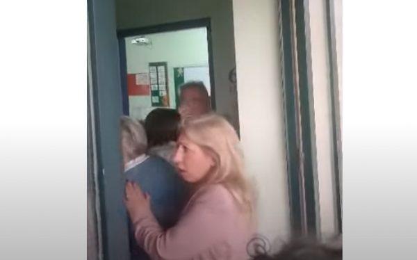 Εκλογές 2023: Σε… ρινγκ μετατράπηκε εκλογικό κέντρο στο Ρίο