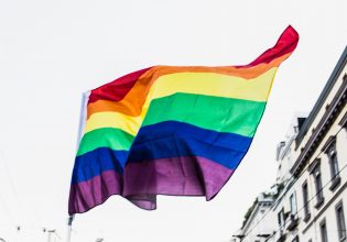 Κλίμακα Kinsey: Πώς θα σε βοηθήσει να ορίσεις τον σεξουαλικό σου προσανατολισμό