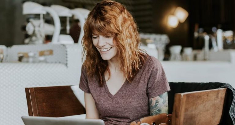 «Μπορώ απλά να ξεκουραστώ;» – Ενοχές για την τετραήμερη εβδομάδα εργασίας