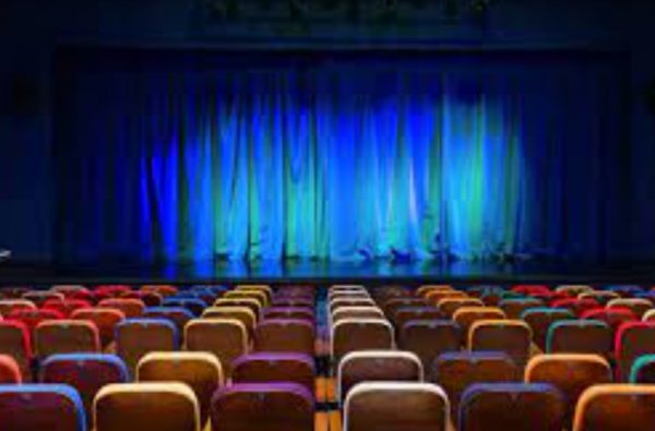 ΣΕΗ – Καταγγελία: Επιλέγουν Έλληνες ηθοποιούς με βάση τους followers και τα likes στα Social Media