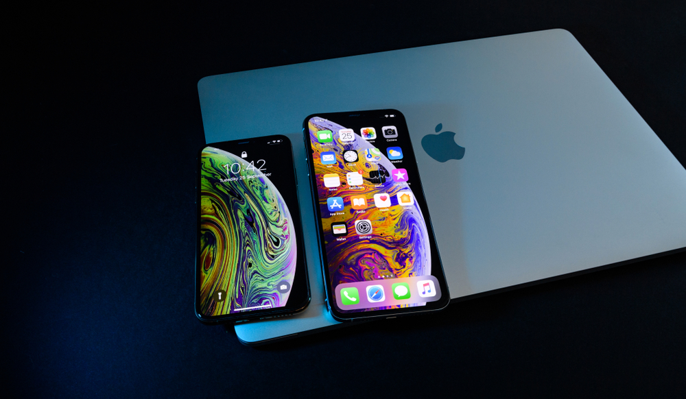 Apple: Ετοιμάζει iPhone 15 Ultra και Macbook Air 15΄΄;