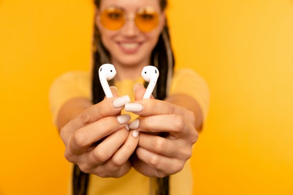 AirPods: Νέο firmware από την Apple – Ποια μοντέλα αφορά και πώς θα το εγκαταστήσεις