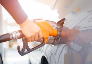 Προσοχή! Αυτή τη μέρα της εβδομάδας «απαγορεύεται» να βάλετε βενζίνη – Ο απίστευτος λόγος