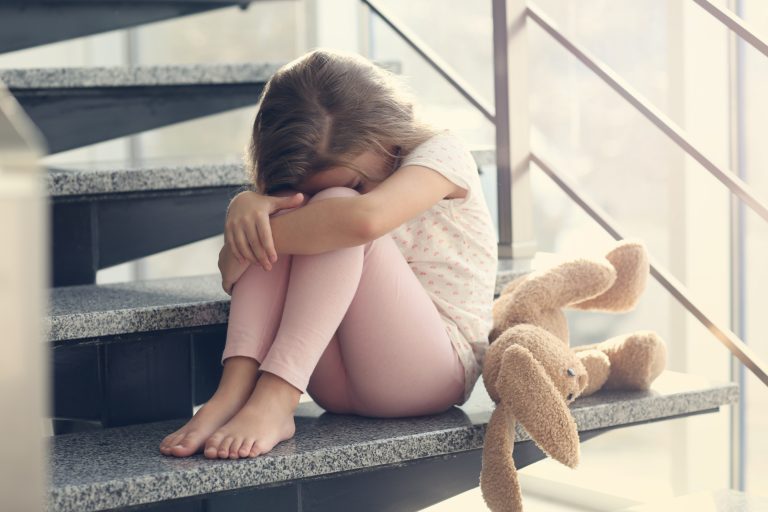 Καταγγελία για ακραίο bullying: 7χρονη δεμένη και φιμωμένη στις τουαλέτες σχολείου