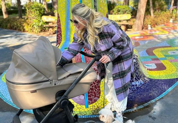 Κωνσταντίνα Σπυροπούλου – Βασίλης Σταθοκωστόπουλος: Πότε και πού θα βαφτίσουν τον γιο τους