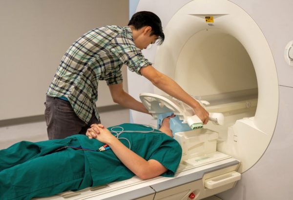 Τεχνητή νοημοσύνη διαβάζει σκέψεις σε τομογραφίες εγκεφάλου