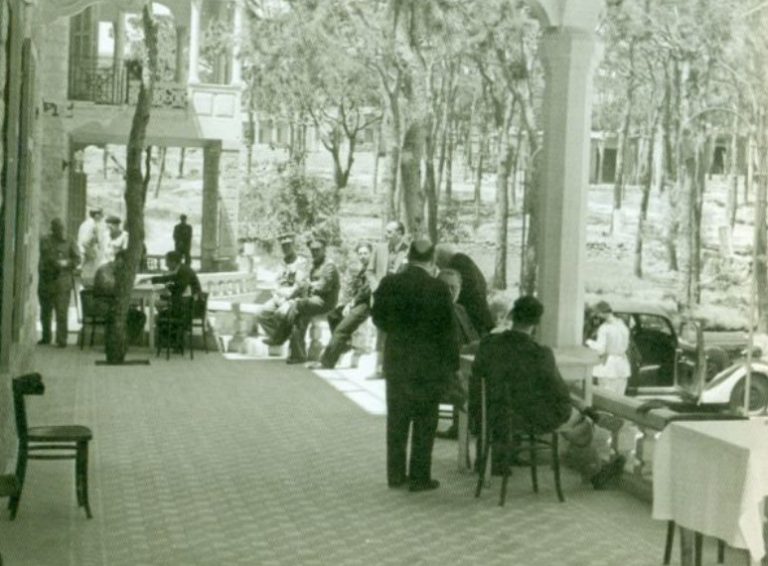 Συνέδριο Λιβάνου: Το «Εθνικό Συμβόλαιο» για το σχηματισμό πανελλήνιας κυβέρνησης