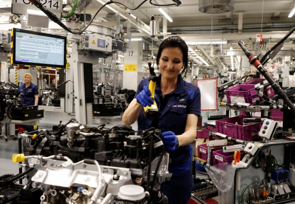 Σε ποιές χώρες οι εργαζόμενοι είναι έρμαιο της Τεχνητής Νοημοσύνης εν ώρα εργασίας