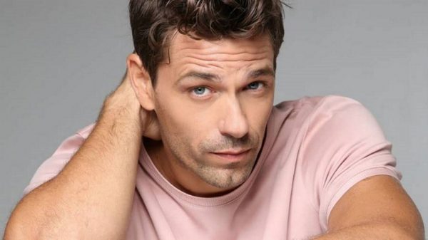 Αποστόλης Τότσικας: Για ποιον λόγο είναι χλωμός και με μαύρους κύκλους