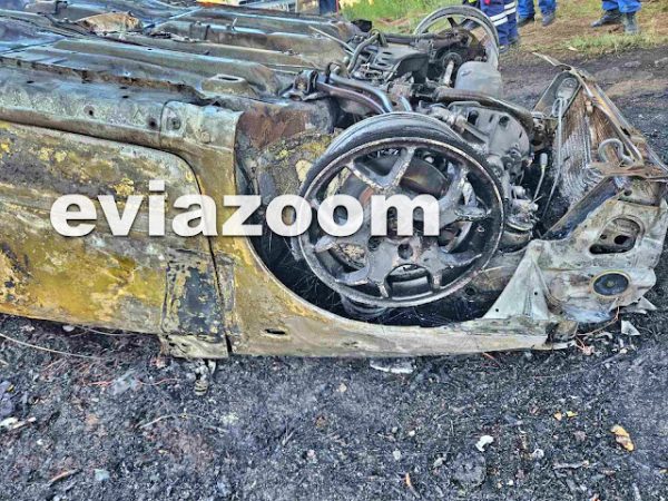 Τροχαίο στην Εύβοια: Σπαρακτικά δάκρυα στην κηδεία 32χρονης