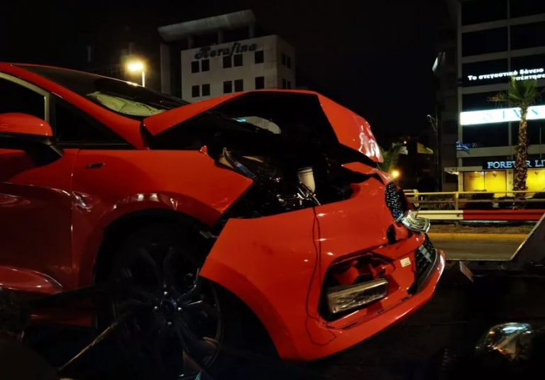 Τροχαίο με ΙΧ και λεωφορείο στη Λ. Συγγρού – Ένας τραυματίας