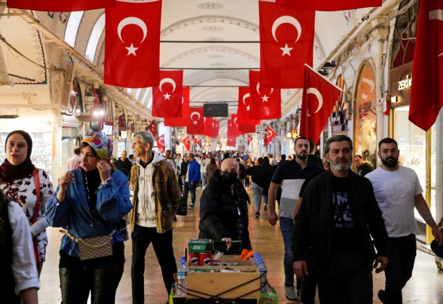 Εκλογές – Τουρκία: Κίνδυνος σοβαρής οικονομικής κρίσης αν κερδίσει ο Ερντογάν