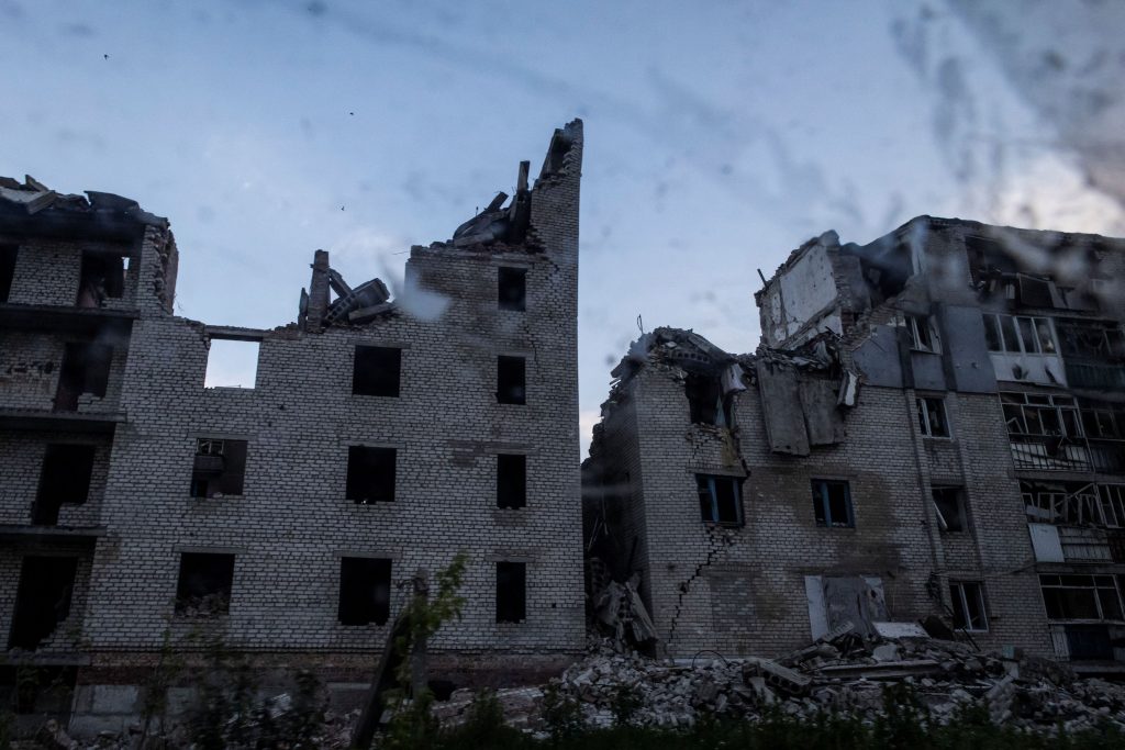 Πρόβλεψη – σοκ από Μεντβιέντεφ: «Η σύρραξη στην Ουκρανία θα κρατήσει δεκαετίες»