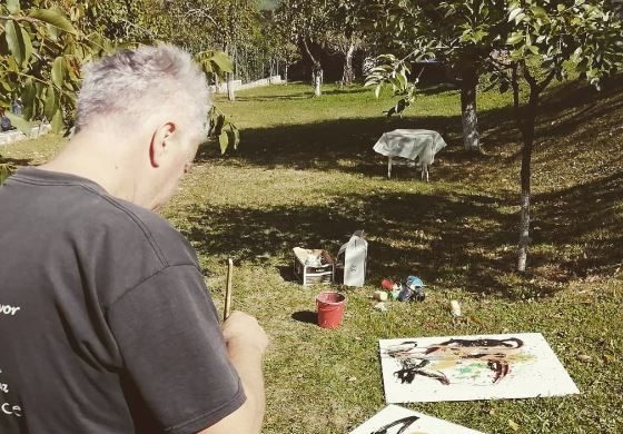 Καλλιτέχνης από τη Βόρεια Μακεδονία: Η απάντηση του μετά την επίθεση από την Χρυσή Αυγή