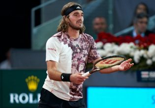 Η βροχή… φρέναρε τον Τσιτσιπά – Καθαρίζει την πρόκριση την Κυριακή