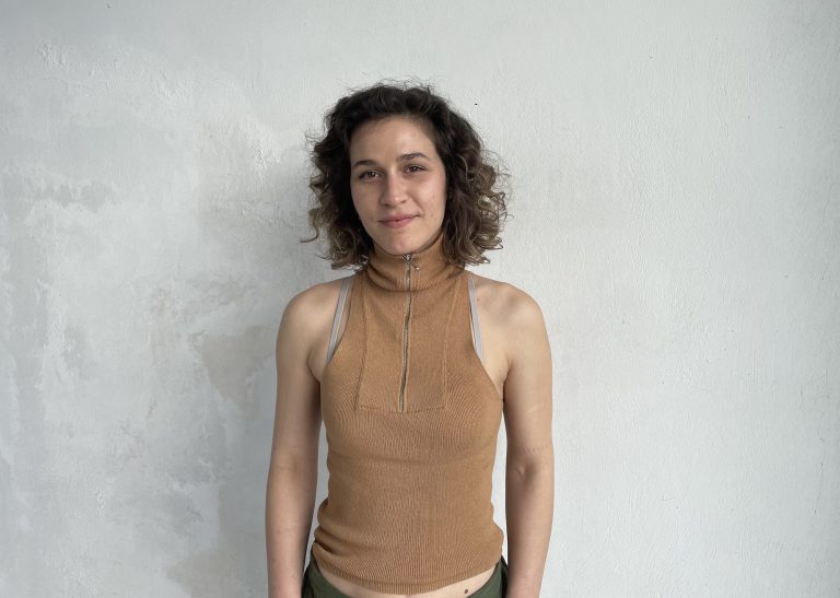 Χρύσα Κοτταράκου στο in: Στη γενιά μου είναι πολύ σπάνιο να βρεις κάποια γυναίκα που δεν την έχουν παρενοχλήσει σεξουαλικά