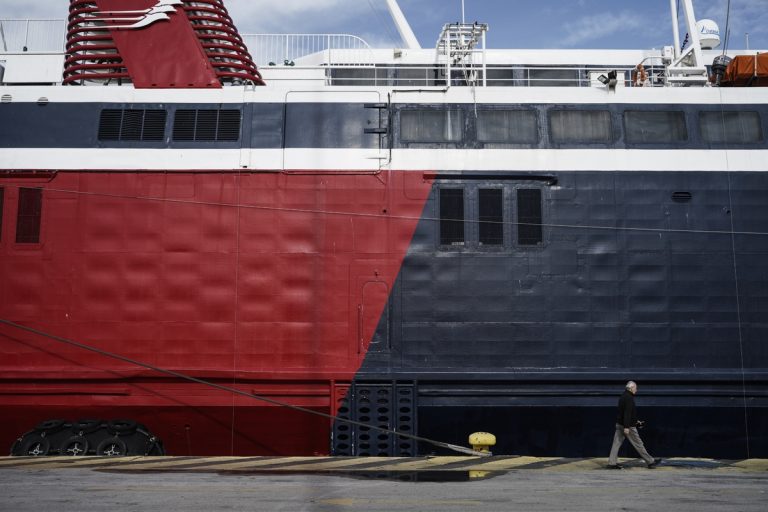 Ρόδος: Τηλεφώνημα για βόμβες σε δύο πλοία – Επέστρεψε το ένα