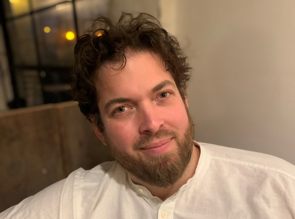 Αλέξης Ιωάννου στο in: O φόβος του θανάτου έχει να κάνει με τη σχέση μας με τους προγόνους μας