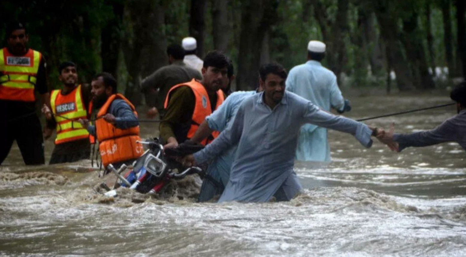 Πακιστάν: Τουλάχιστον 27 νεκροί από ακραία καιρικά φαινόμενα
