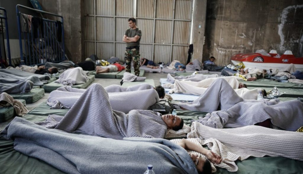 Ναυάγιο στην Πύλο: «Οι αρχηγοί των διακινητών ετοιμάζουν την επόμενη ‘καραβιά’» – Καταγγελία από τον περιφερειάρχη Πελοποννήσου