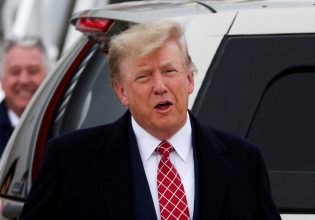 Ντόναλντ Τραμπ: Κέρασε τους θαμώνες εστιατορίου αλλά έφυγε χωρίς να πληρώσει