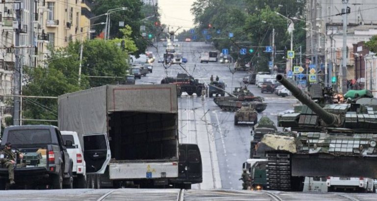 Ρωσία: Sold out οι πτήσεις από Μόσχα – Οι αναφορές για φυγή του Πούτιν και το κλείσιμο συνόρων