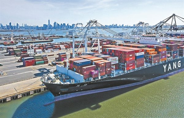 Νέα «καταιγίδα» απειλεί το θαλάσσιο εμπόριο