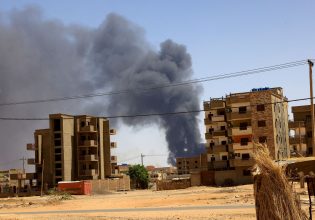 Πόλεμος στο Σουδάν: «Λουτρό αίματος» μετά τη διακοπή των διαπραγματεύσεων, 20 νεκροί από βομβαρδισμούς στο Χαρτούμ