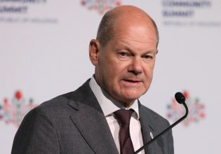 Όλαφ Σολτς: Η απάντηση του στους πολίτες που τον είπαν πολεμοκάπηλο